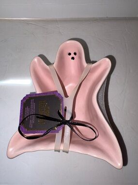 NWT - 2pc Ceramic Pink Ghost Bowls